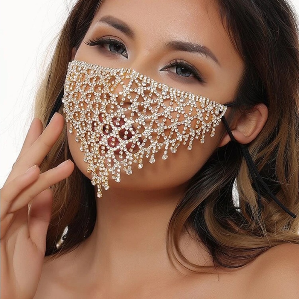 Face chain - Picture 6 of 9